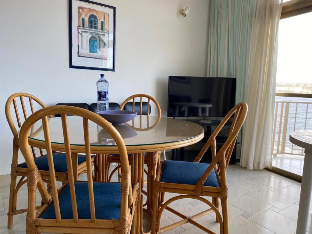 Sea Front Apartment At Mellieha Bay, Malta! 외부 사진